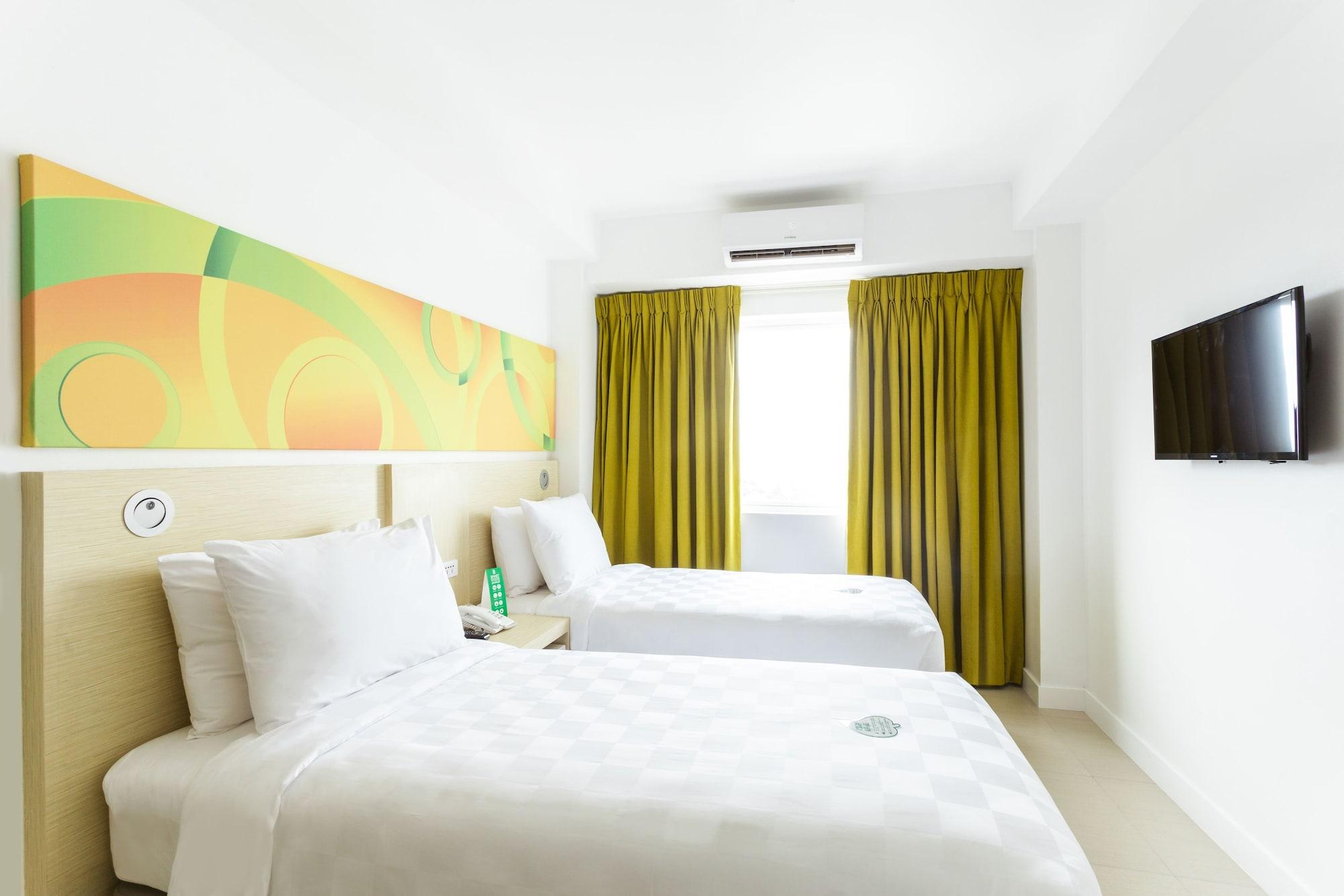 Go Hotels Ermita, Манила Екстериор снимка