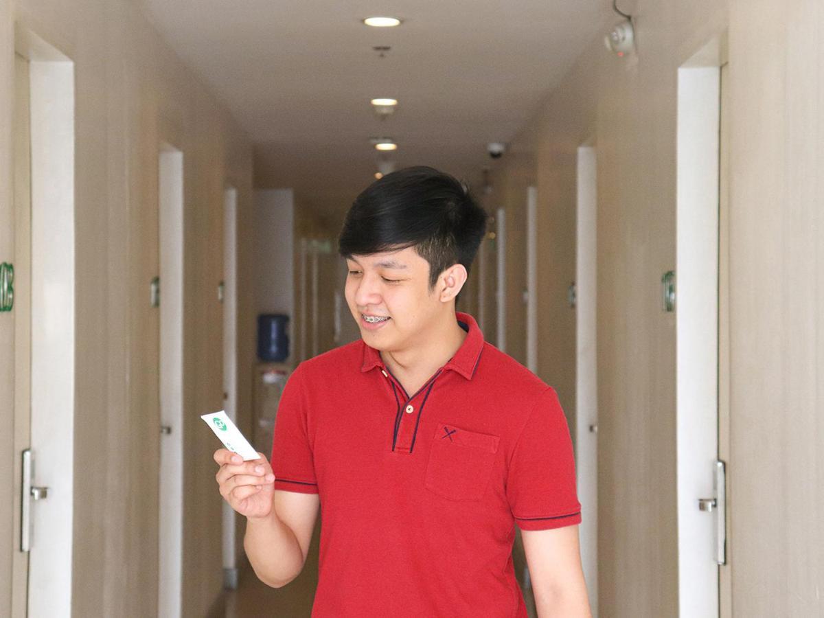 Go Hotels Ermita, Манила Екстериор снимка